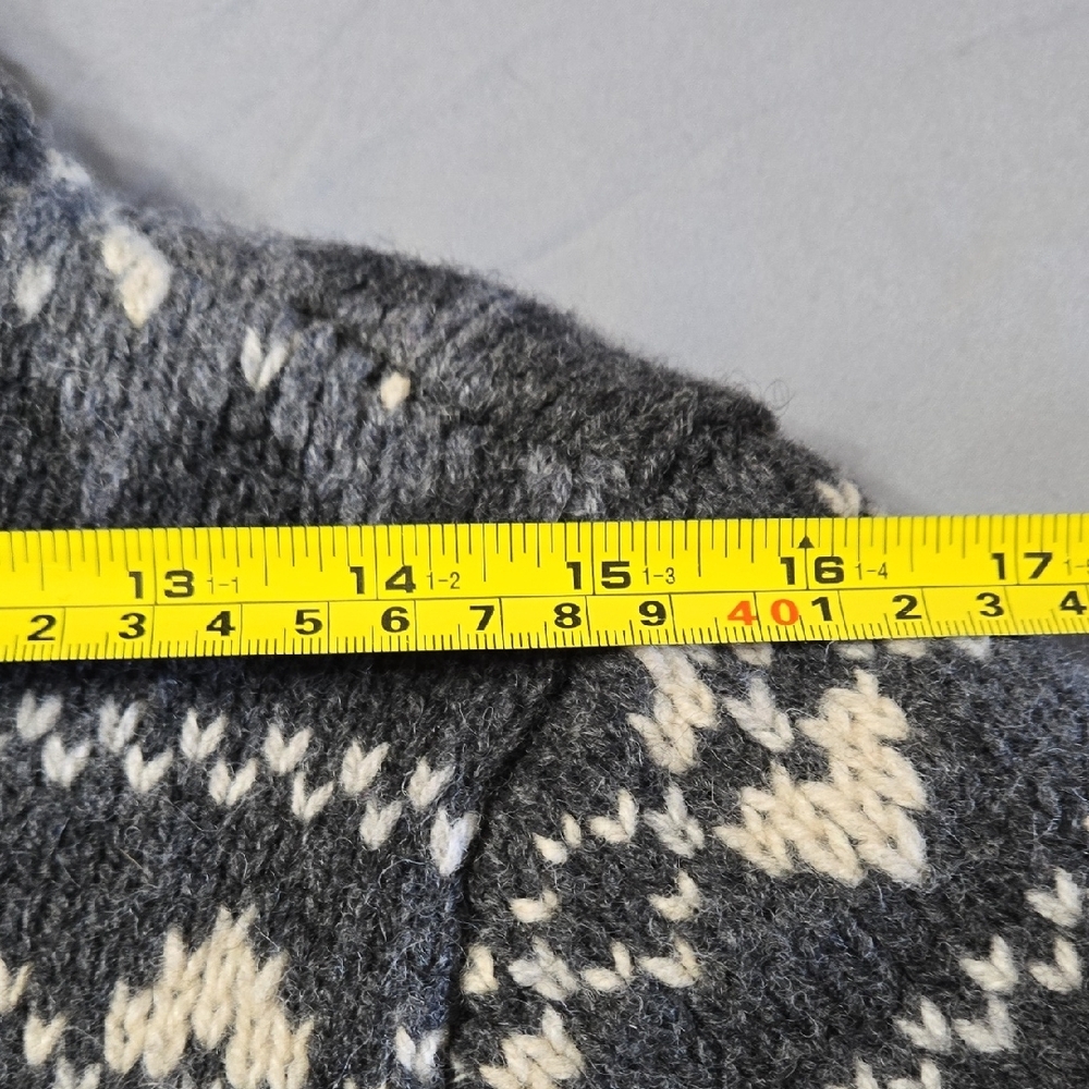 L.L. Bean Sz Medium Womens Charcoal and Cream Zip Up Sweater - Picture 6 of 8